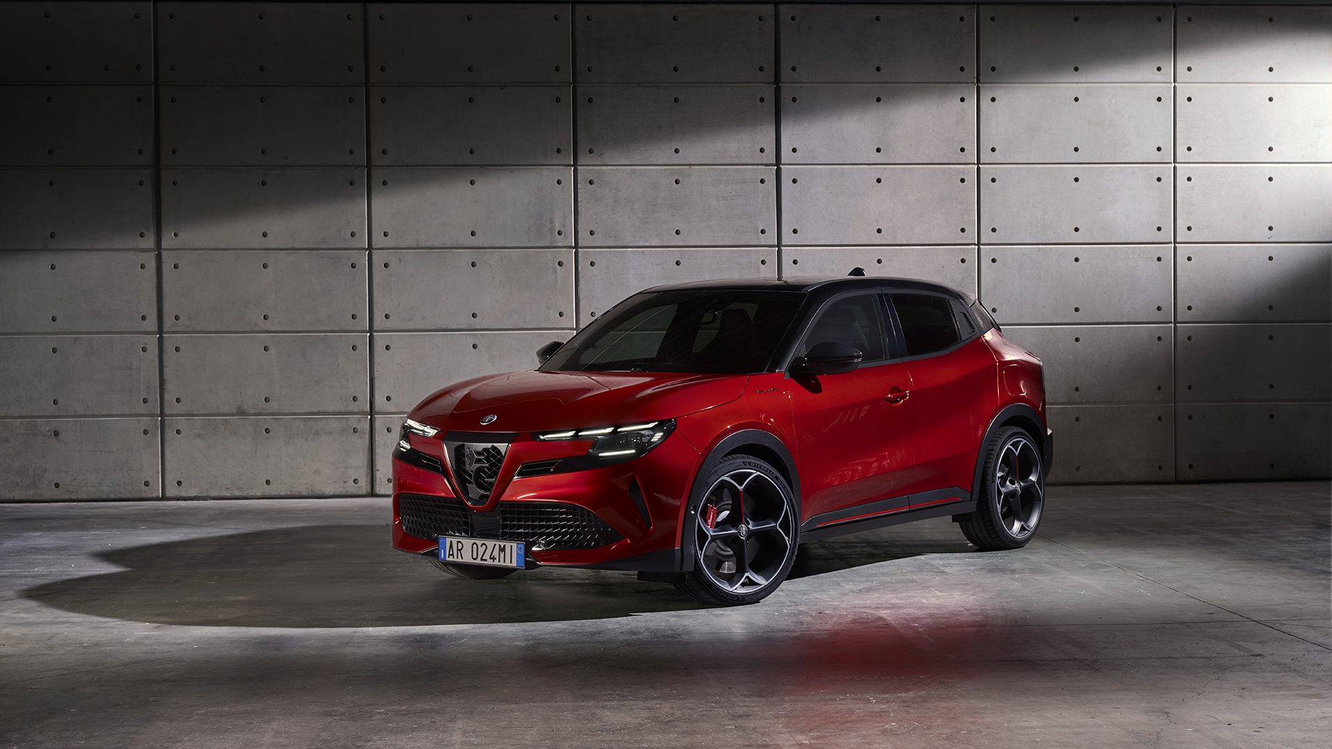 Alfa Romeo Milano: con DNA italiano: quali motorizzazioni sono disponibili?  (immagini e video)