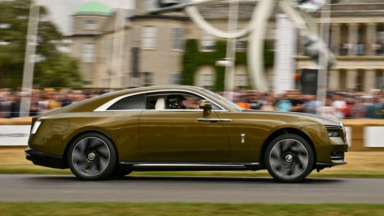 Tα 125 χρόνια γιόρτασε η Rolls Royce στο Goodwood 