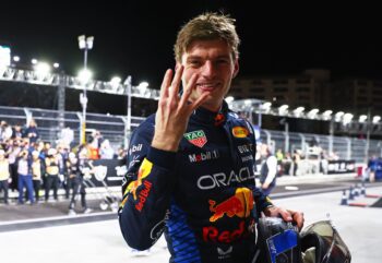 Ο Max Verstappen... υπενθυμίζει τα πρωταθλήματά του!