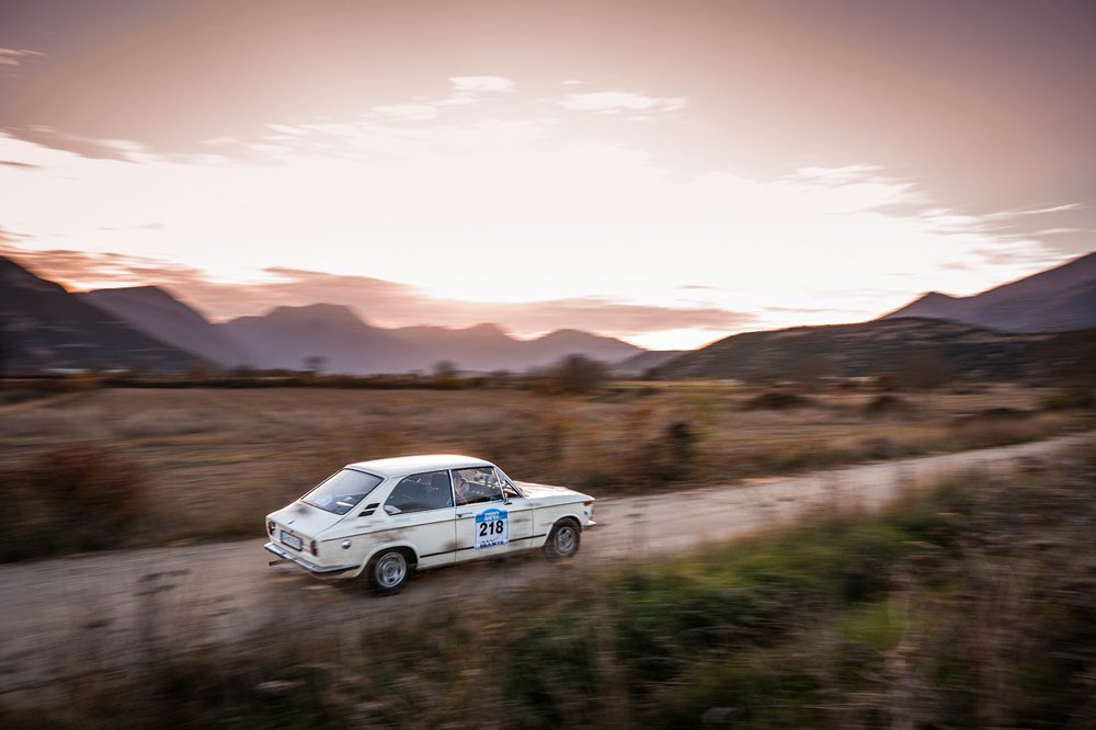 Ιστορικό ράλι Ακρόπολις Hekerle–Schneider με BMW 2002 Touring στη δεύτερη θέση 