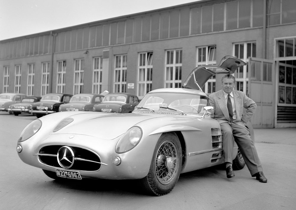 Mercedes-Benz 300 SLR Uhlenhaut Coupe