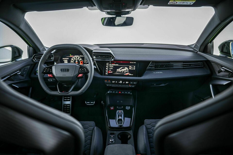 Το cockpit στο νέο Audi RS3